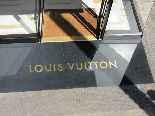 Louis Vuitton Store Fashion Valley Mall